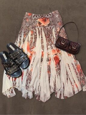 Moa Moa Floral y2k Pleated Midi Skirt in White and Coral
